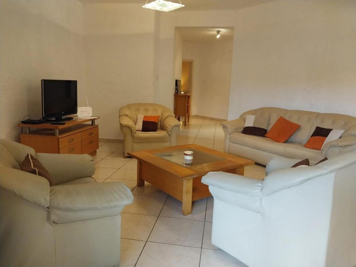 Flic En Flac, Les Orchidees, 3 Bedroom Ground Floor Apartment, Exterior photo