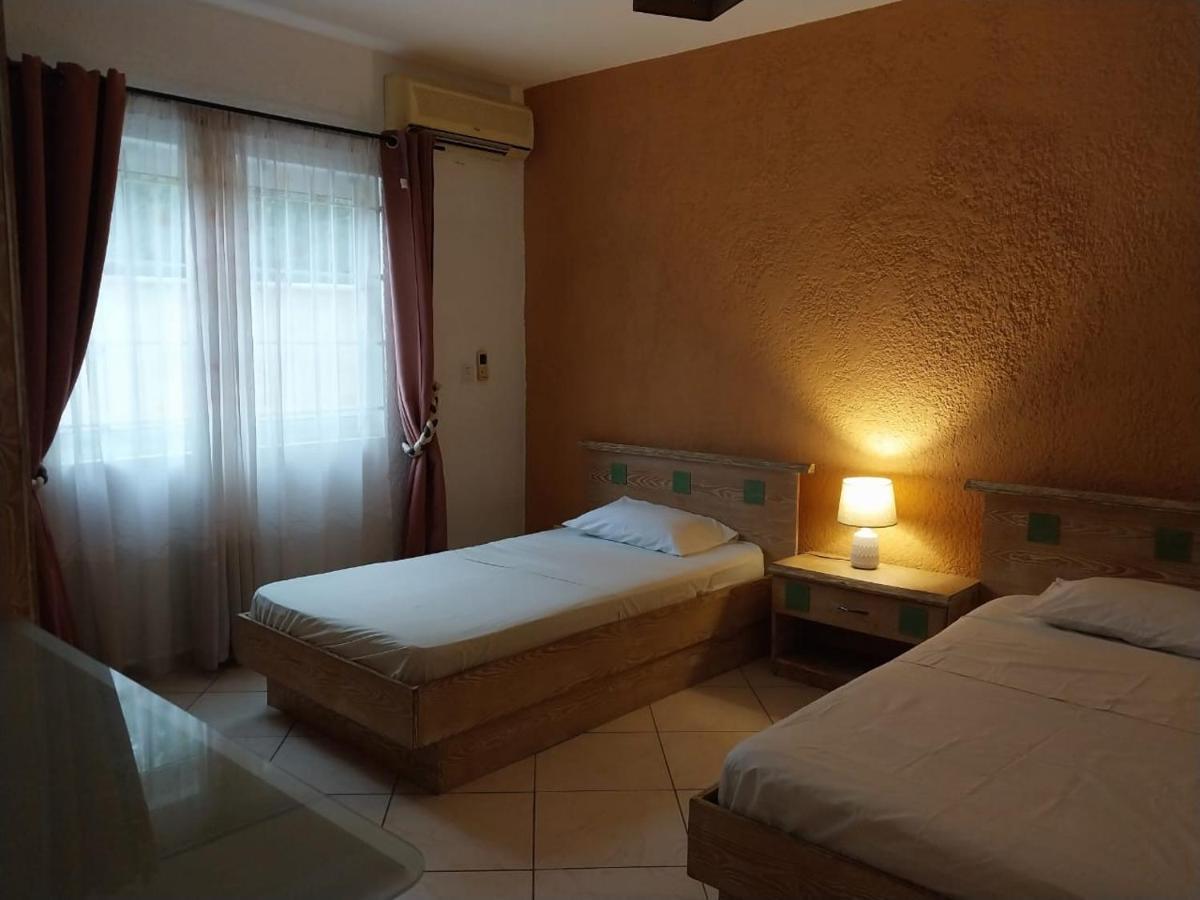 Flic En Flac, Les Orchidees, 3 Bedroom Ground Floor Apartment, Exterior photo